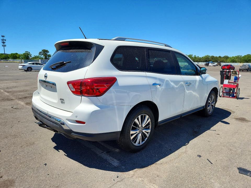 2018 Nissan Pathfinder მანქანა იყიდება აუქციონზე, vin: 5N1DR2MM7JC654232, აუქციონის ნომერი: 56584506