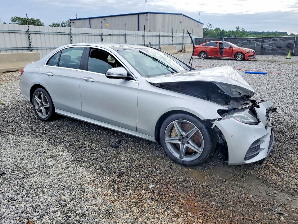 Продажа на аукционе авто 2017 Mercedes-benz E, vin: WDDZF4KBXHA050024, номер лота: 55543706