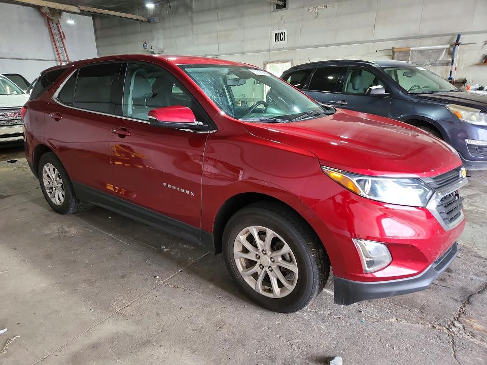 Продажа на аукционе авто 2018 Chevrolet Equinox, vin: 2GNAXJEV7J6110487, номер лота: 57708286