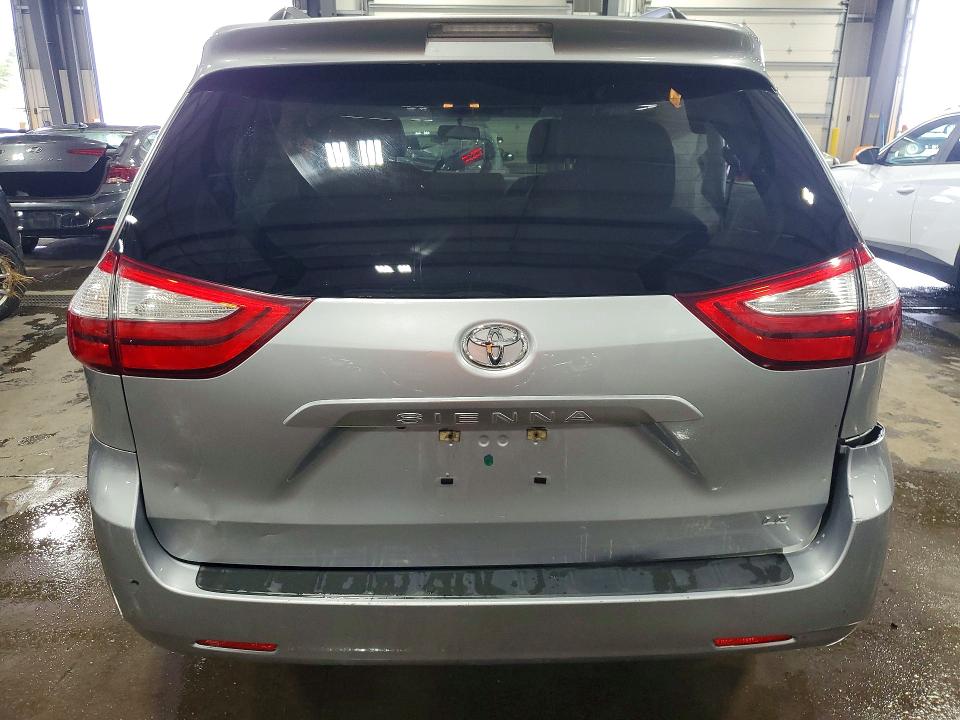 Aukcja sprzedaży 2015 Toyota Sienna, vin: 5TDKK3DC5FS662607, numer aukcji: 57179096