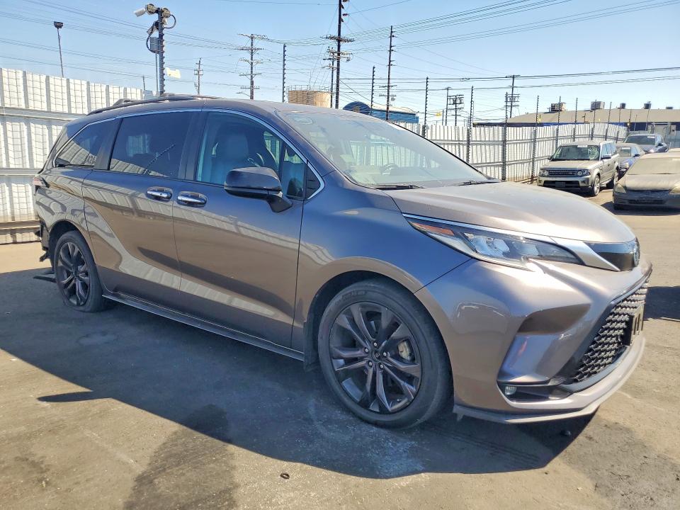 Aukcja sprzedaży 2022 Toyota Sienna, vin: 5TDDRKEC1NS127057, numer aukcji: 57551706