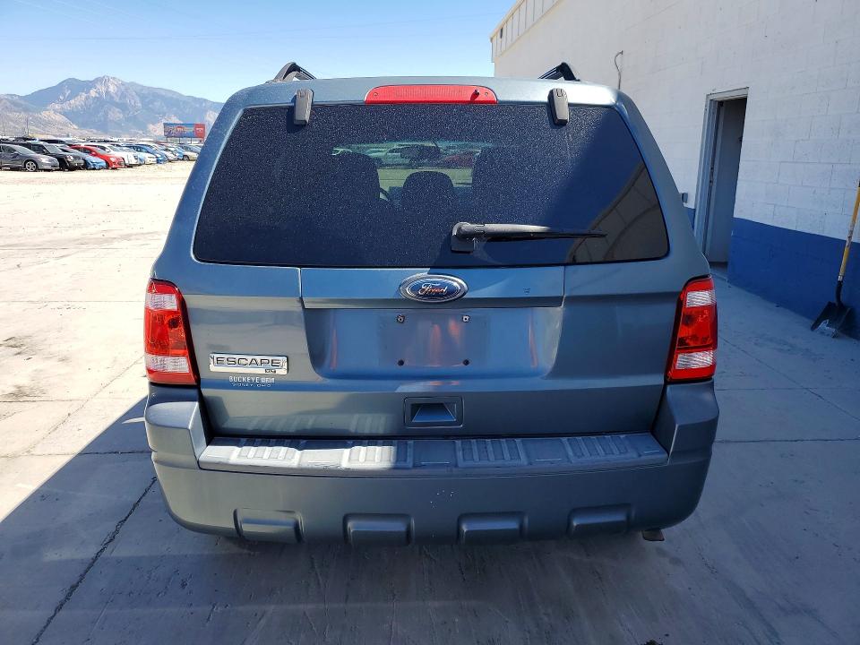 2010 Ford Escape მანქანა იყიდება აუქციონზე, vin: 1FMCU0D72AKC44856, აუქციონის ნომერი: 57196776