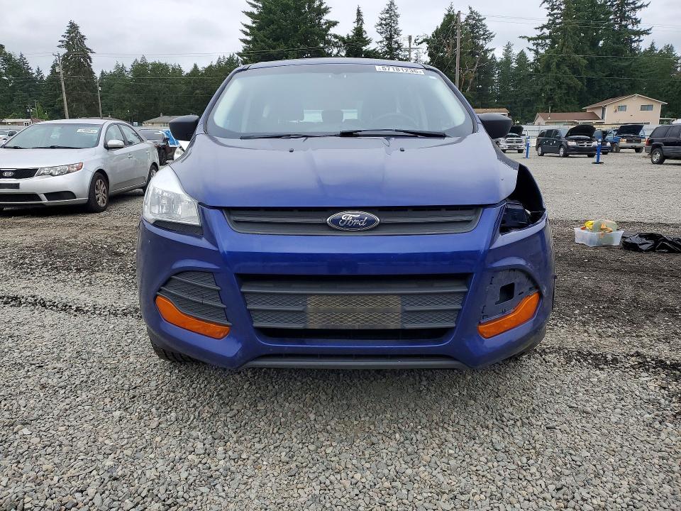 Продажа на аукционе авто 2016 Ford Escape, vin: 1FMCU0F75GUB73548, номер лота: 57181236