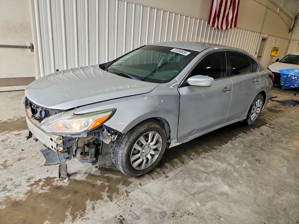 Auction sale of the 2017 Nissan Altima, vin: 1N4AL3APXHN322089, lot number: 58068836