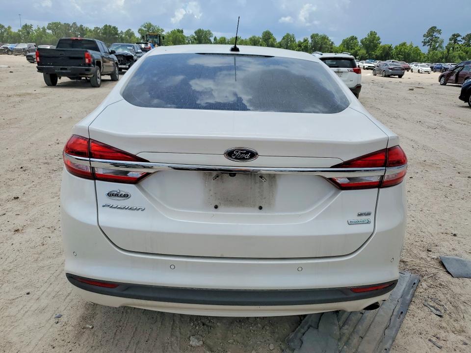 57353606 :رقم المزاد ، 3FA6P0HD5HR228560 vin ، 2017 Ford Fusion مزاد بيع