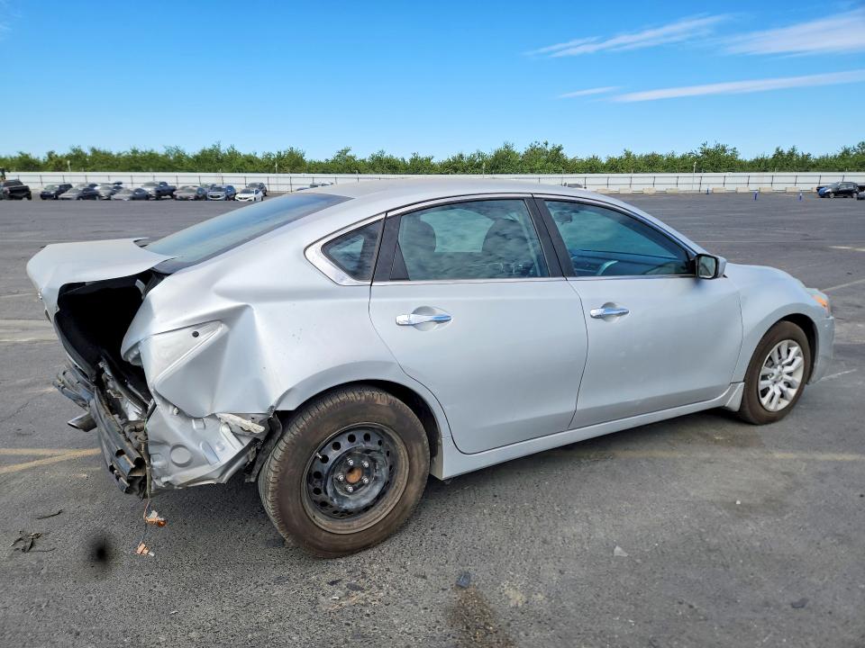 2015 Nissan Altima მანქანა იყიდება აუქციონზე, vin: 1N4AL3AP7FC164352, აუქციონის ნომერი: 58936026