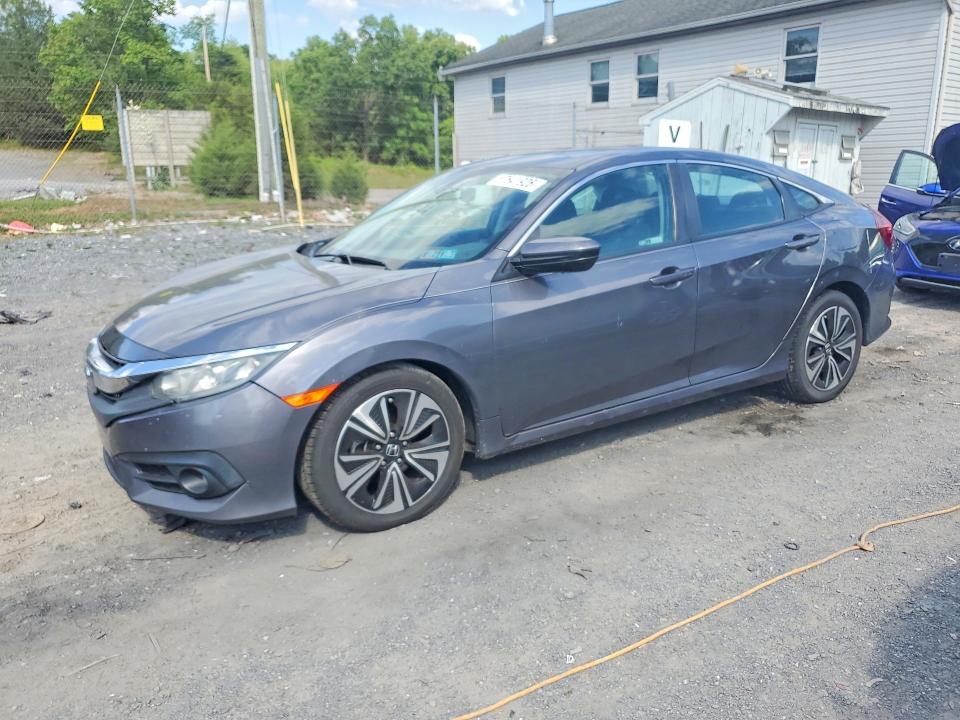 57641926 :رقم المزاد ، 2HGFC1E35JH646577 vin ، 2018 Honda Civic مزاد بيع