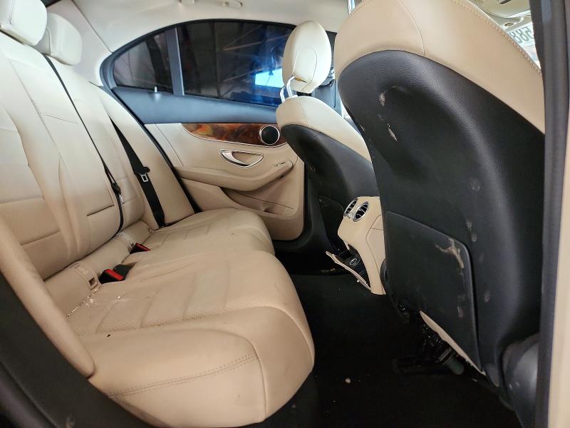 58845886 :رقم المزاد ، 55SWF4KB1GU133794 vin ، 2016 Mercedes-benz C مزاد بيع