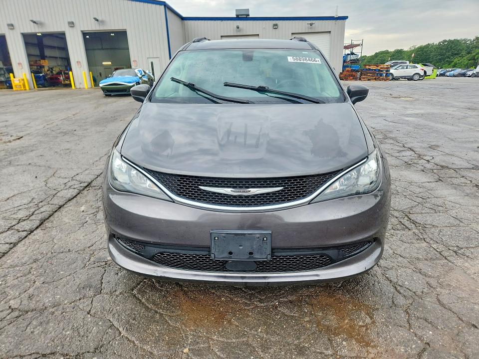 58898466 :رقم المزاد ، 2C4RC1DG8MR516159 vin ، 2021 Chrysler Voyager مزاد بيع