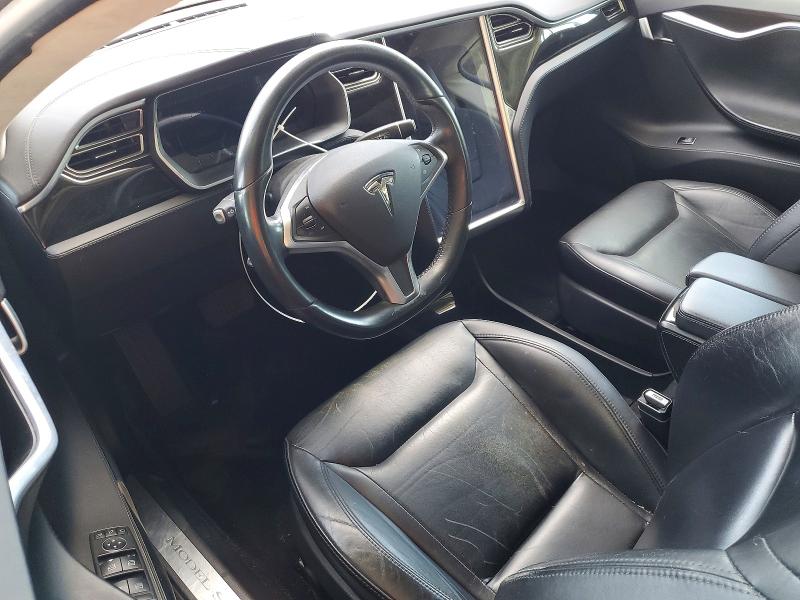 56377926 :رقم المزاد ، 5YJSA1E16FF116097 vin ، 2015 Tesla Model S مزاد بيع