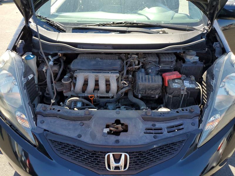 55806866 :رقم المزاد ، JHMGE8H32DC025580 vin ، 2013 Honda Fit مزاد بيع