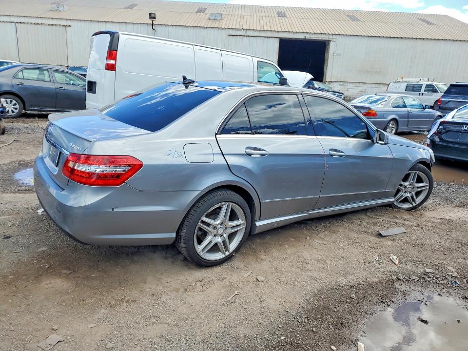 Продажа на аукционе авто 2011 Mercedes-benz E, vin: WDDHF8HB9BA266139, номер лота: 57382476