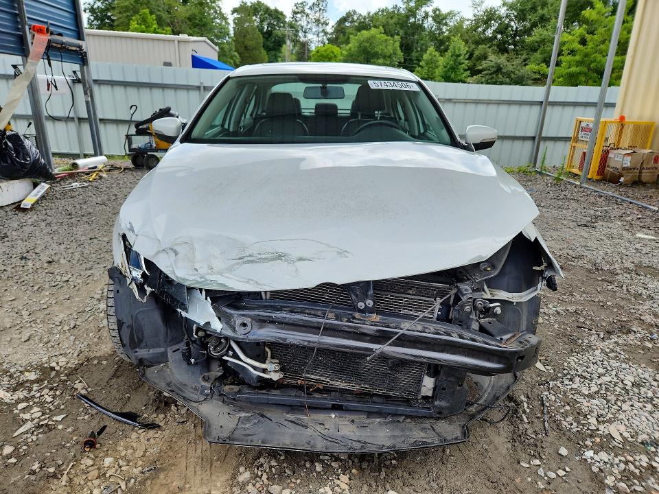 57434506 :رقم المزاد ، 3VWDB7AJ0HM270525 vin ، 2017 Volkswagen Jetta مزاد بيع