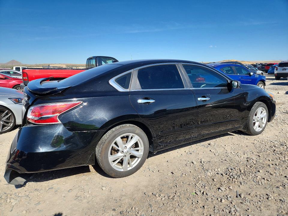 2015 Nissan Altima მანქანა იყიდება აუქციონზე, vin: 1N4AL3AP0FC185883, აუქციონის ნომერი: 55740666