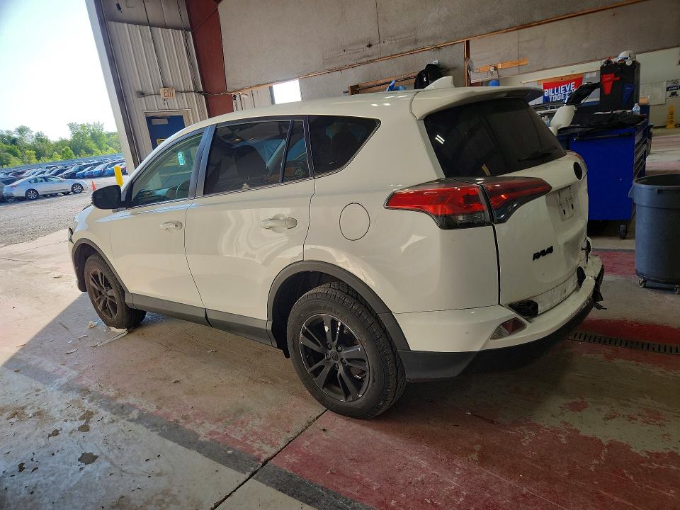 56220756 :رقم المزاد ، 2T3RFREV1JW815190 vin ، 2018 Toyota Rav4 مزاد بيع