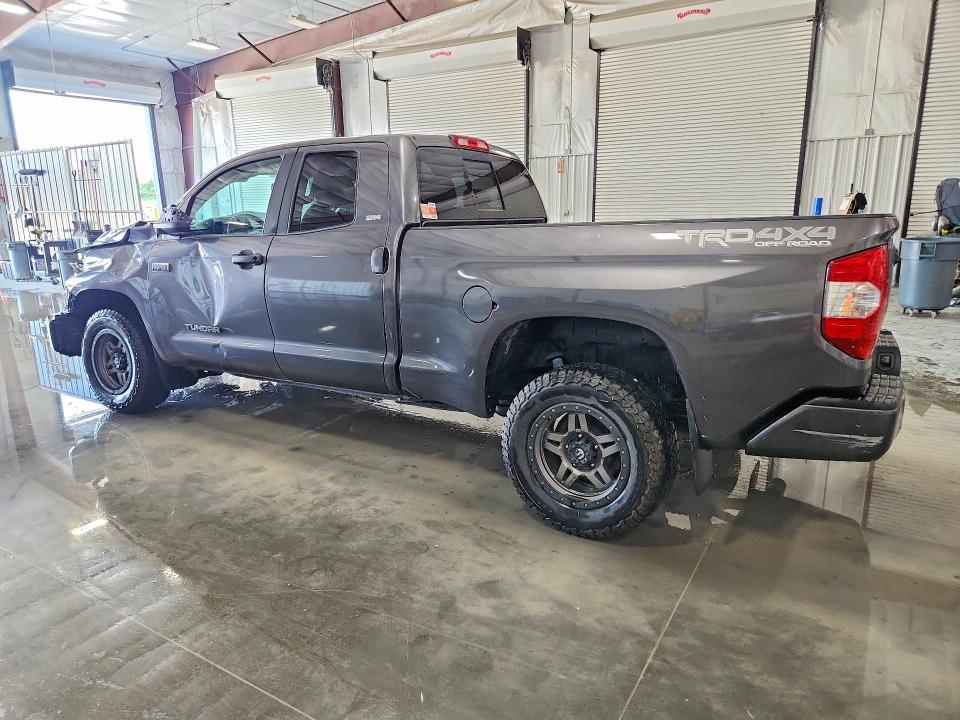 55535366 :رقم المزاد ، 5TFUW5F17HX621350 vin ، 2017 Toyota Tundra مزاد بيع