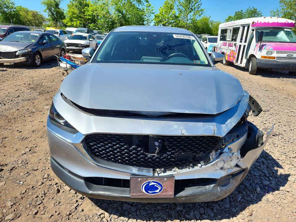 2021 Mazda Cx-30 მანქანა იყიდება აუქციონზე, vin: 3MVDMBCL2MM215436, აუქციონის ნომერი: 55430766