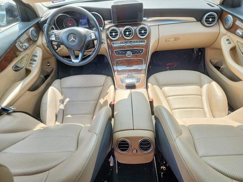 58464586 :رقم المزاد ، 55SWF4KB7FU002710 vin ، 2015 Mercedes-benz C مزاد بيع