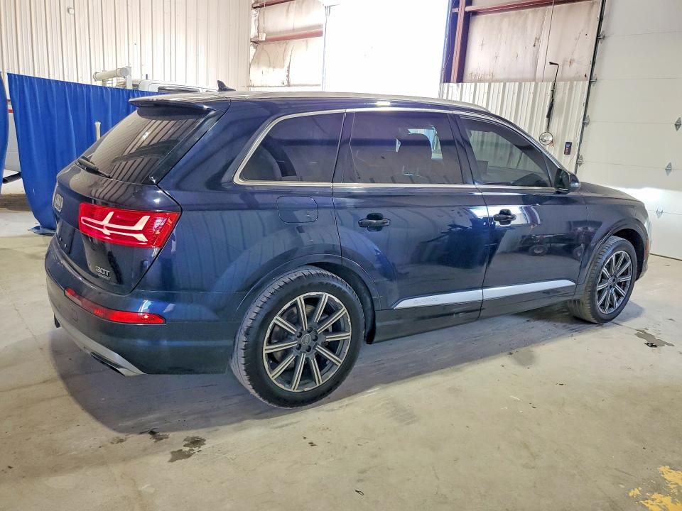 55885376 :رقم المزاد ، WA1VAAF79HD001921 vin ، 2017 Audi Q7 مزاد بيع