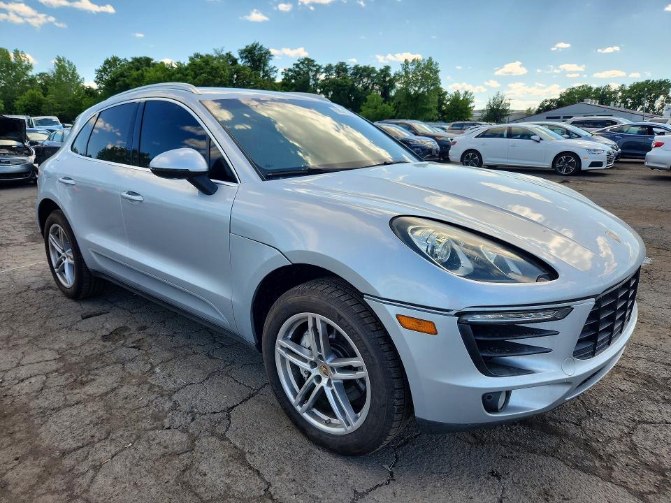 58545366 :رقم المزاد ، WP1AB2A51FLB58518 vin ، 2015 Porsche Macan مزاد بيع