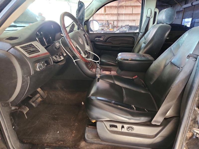2007 Cadillac Escalade მანქანა იყიდება აუქციონზე, vin: 1GYEC63837R272897, აუქციონის ნომერი: 57869126