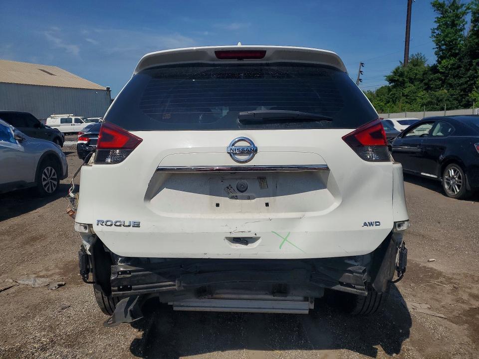 Продаж на аукціоні авто 2018 Nissan Rogue, vin: 5N1AT2MV1JC755635, номер лоту: 56305736