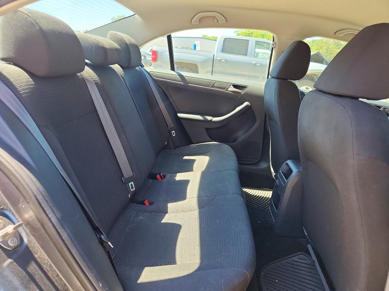 55467266 :رقم المزاد ، 3VW267AJ4GM414748 vin ، 2016 Volkswagen Jetta مزاد بيع