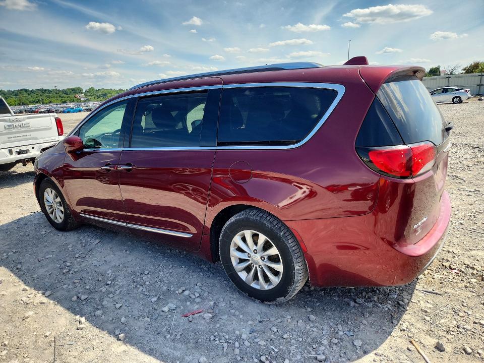 Продажа на аукционе авто 2018 Chrysler Pacifica, vin: 2C4RC1BG2JR120064, номер лота: 57785206