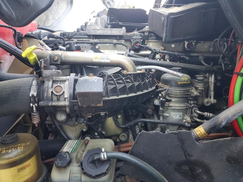 2014 Freightliner Cascadia მანქანა იყიდება აუქციონზე, vin: 1FUBGDDV2ELFN7172, აუქციონის ნომერი: 55759276