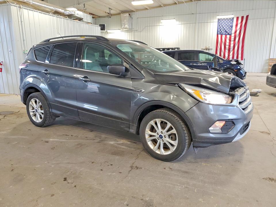 2017 Ford Escape მანქანა იყიდება აუქციონზე, vin: 1FMCU9GD9HUB07076, აუქციონის ნომერი: 56963036