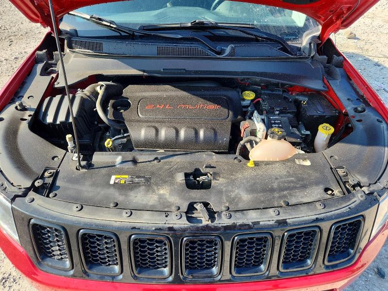 58977976 :رقم المزاد ، 3C4NJCBB6JT300357 vin ، 2018 Jeep Compass مزاد بيع
