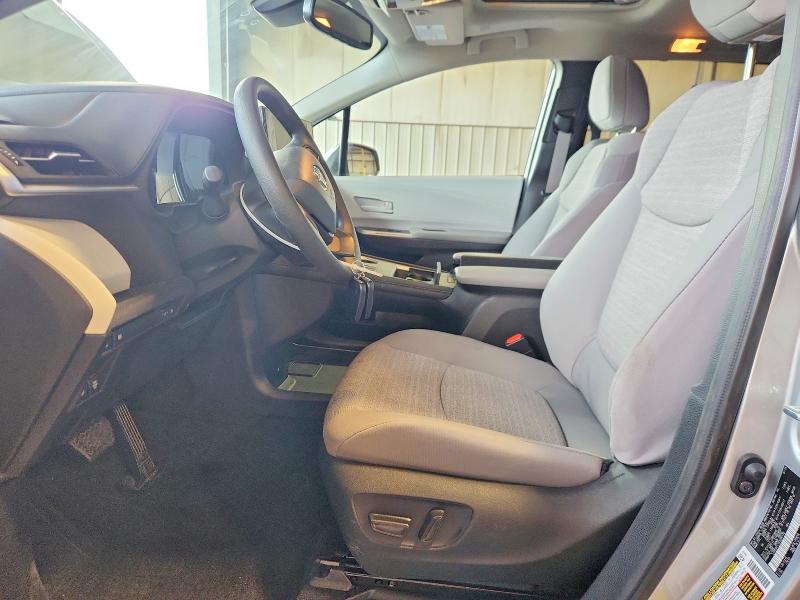 55012176 :رقم المزاد ، 5TDBSKFC1SS206170 vin ، 2025 Toyota Sienna مزاد بيع