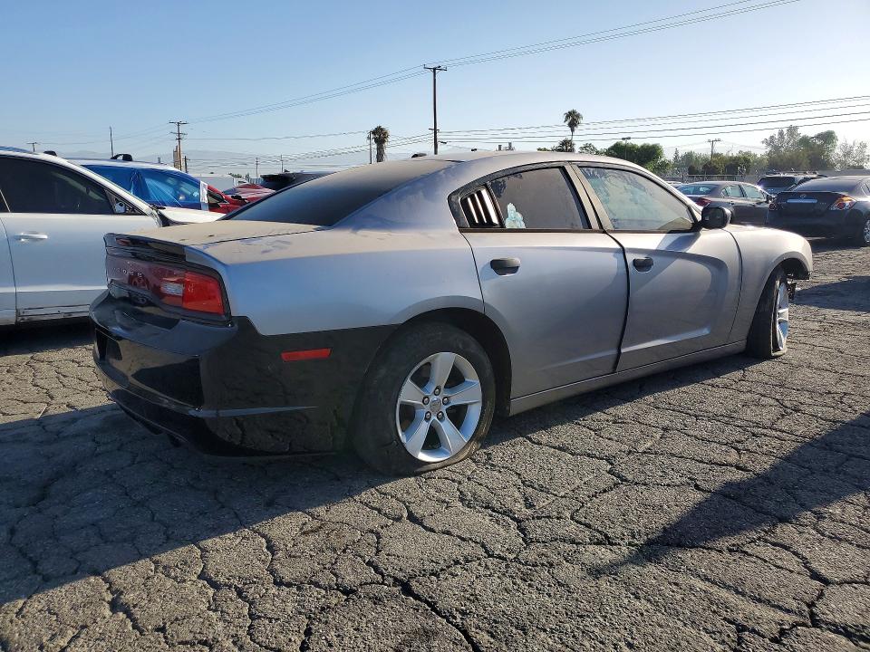 56628326 :رقم المزاد ، 2C3CDXBGXDH599998 vin ، 2013 Dodge Charger مزاد بيع