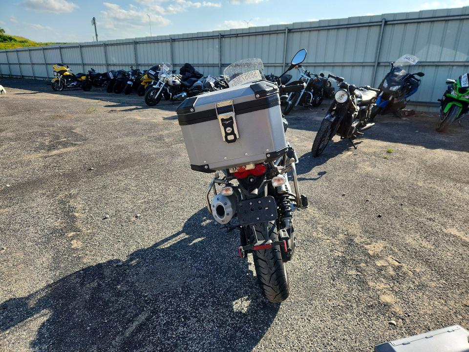 2022 Moto Guzzi V85 Tt მანქანა იყიდება აუქციონზე, vin: ZGUKYUE03NM000007, აუქციონის ნომერი: 58957366