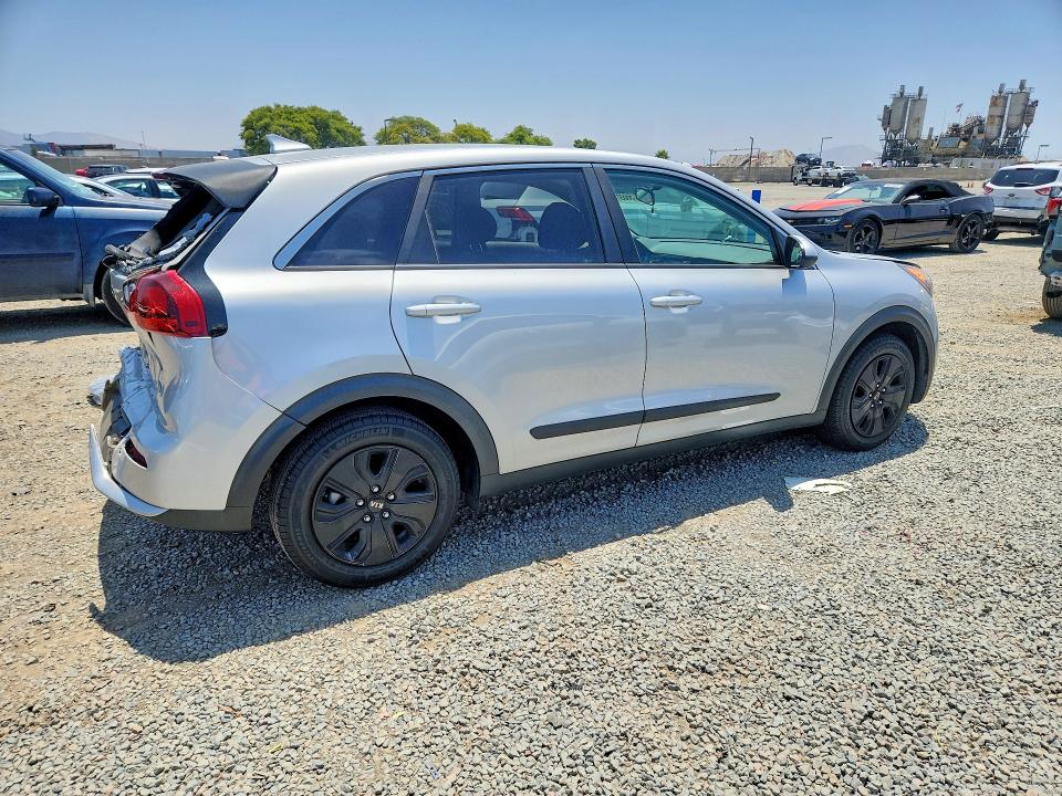 56691036 :رقم المزاد ، KNDCB3LC3J5206660 vin ، 2018 Kia Niro مزاد بيع
