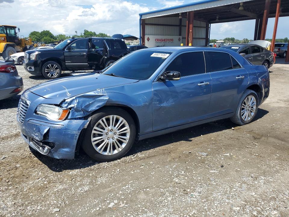 56607936 :رقم المزاد ، 2C3CK6CT6BH557790 vin ، 2011 Chrysler 300c مزاد بيع