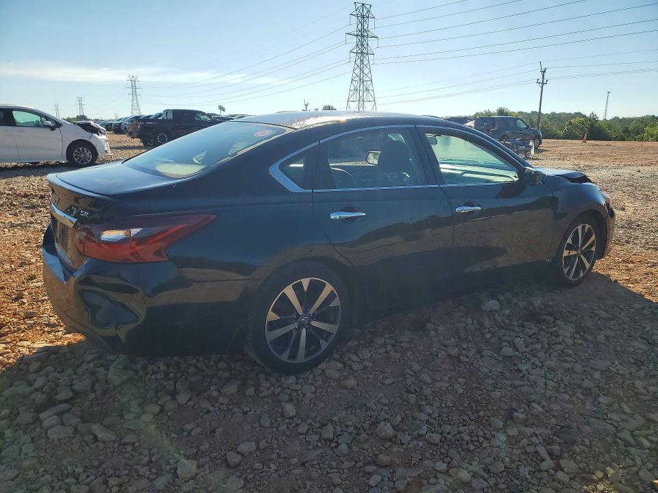 Продажа на аукционе авто 2017 Nissan Altima, vin: 1N4AL3AP2HC489249, номер лота: 58704236