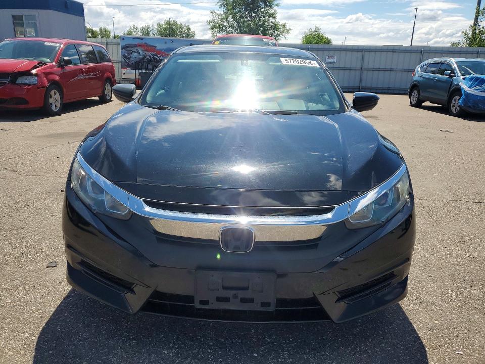 57202956 :رقم المزاد ، 2HGFC2F75JH503944 vin ، 2018 Honda Civic مزاد بيع