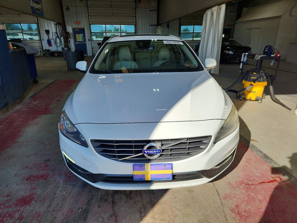 Продаж на аукціоні авто 2015 Volvo V60, vin: YV1612SC2F1206041, номер лоту: 58219336