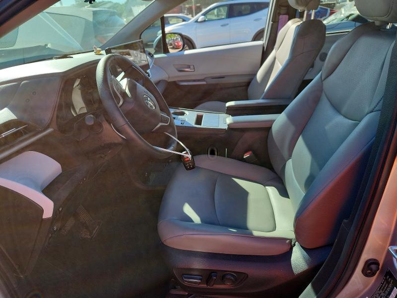 55627156 :رقم المزاد ، 5TDYSKFC3SS163770 vin ، 2025 Toyota Sienna مزاد بيع