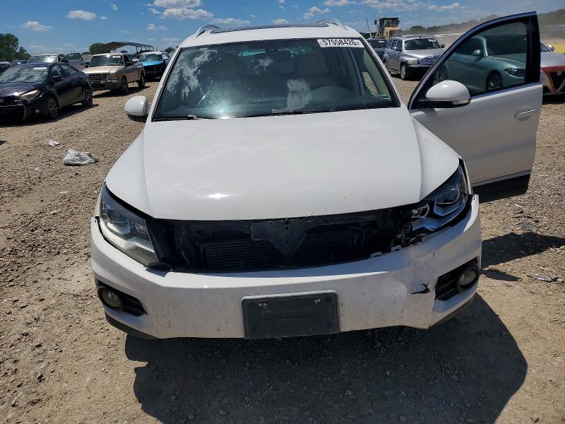 57558426 :رقم المزاد ، WVGAV7AX8CW546486 vin ، 2012 Volkswagen Tiguan مزاد بيع