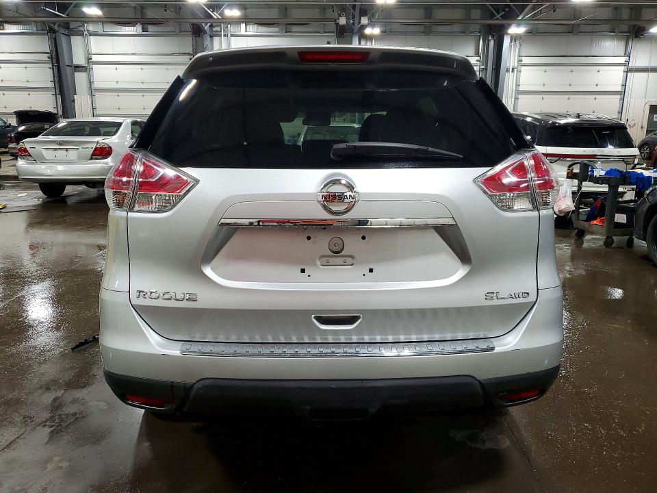 2015 Nissan Rogue მანქანა იყიდება აუქციონზე, vin: 5N1AT2MV6FC802682, აუქციონის ნომერი: 56776246