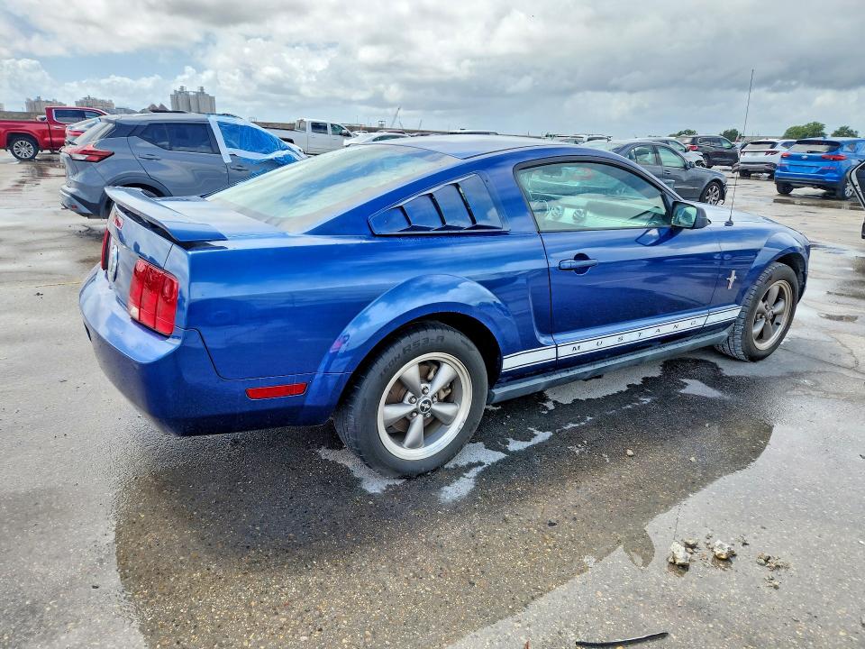 2006 Ford Mustang მანქანა იყიდება აუქციონზე, vin: 1ZVFT80N665182937, აუქციონის ნომერი: 56149306