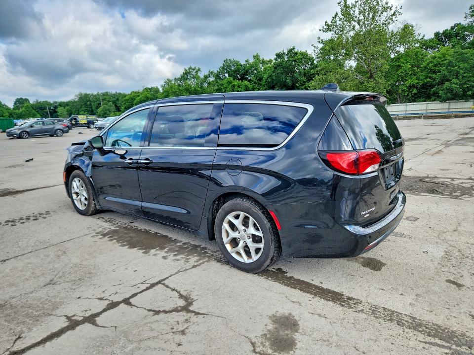 57320536 :رقم المزاد ، 2C4RC1FG2JR122942 vin ، 2018 Chrysler Pacifica مزاد بيع