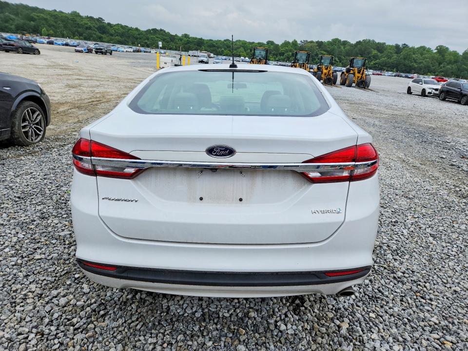 57302846 :رقم المزاد ، 3FA6P0UU4JR271394 vin ، 2018 Ford Fusion مزاد بيع
