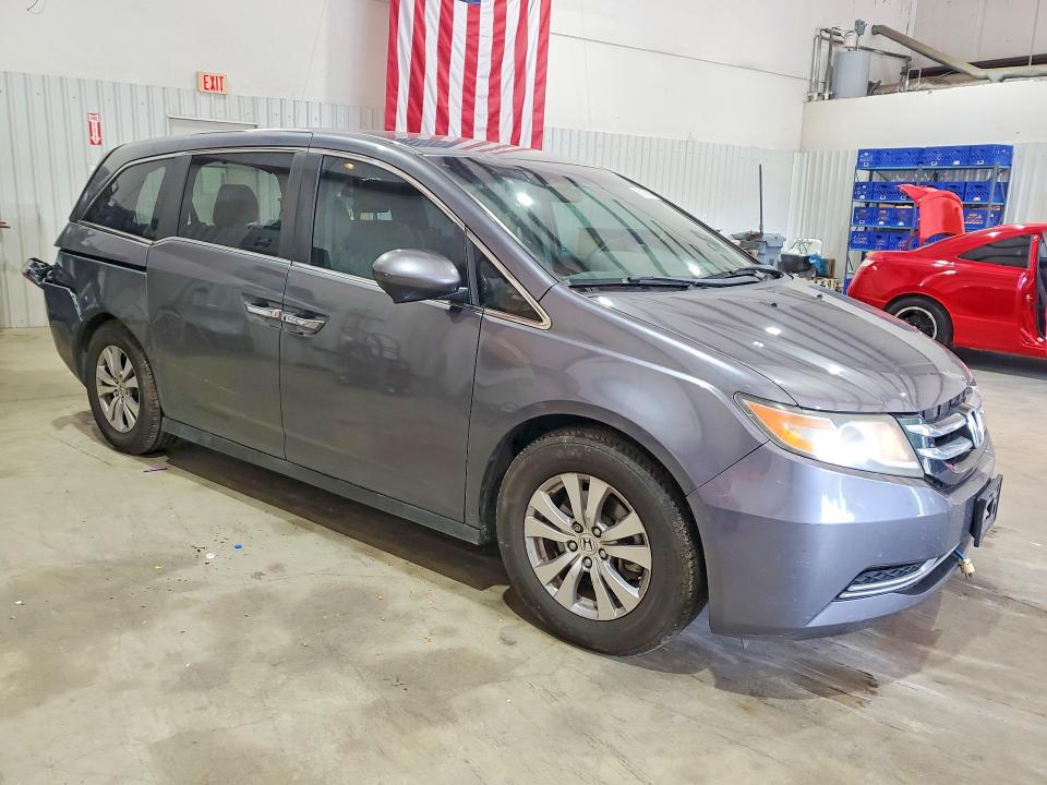 58879476 :رقم المزاد ، 5FNRL5H43FB117665 vin ، 2015 Honda Odyssey مزاد بيع