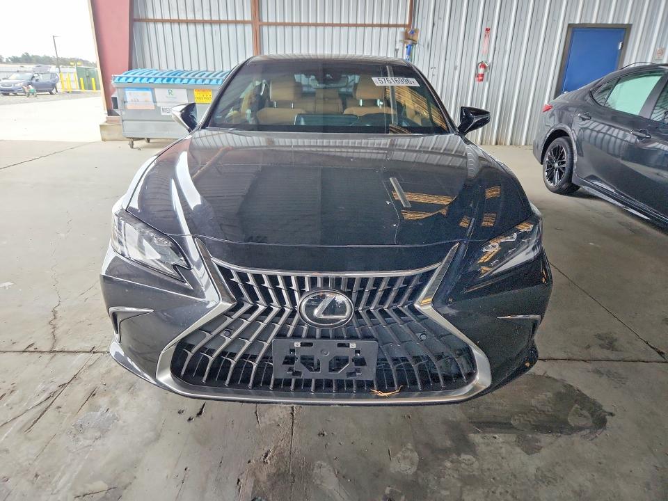 57616996 :رقم المزاد ، 58ADA1C10SU054956 vin ، 2025 Lexus Es 300h مزاد بيع