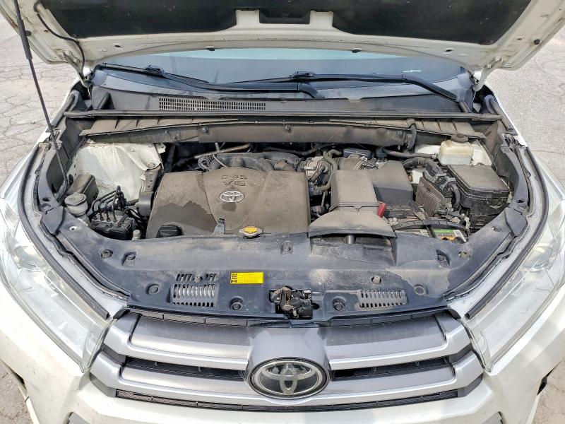 56446386 :رقم المزاد ، 5TDJZRFH2HS365509 vin ، 2017 Toyota Highlander مزاد بيع