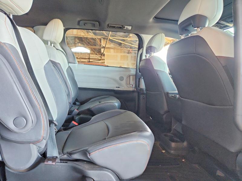 Auction sale of the 2022 Toyota Sienna, vin: 5TDXRKEC7NS092019, lot number: 57040636