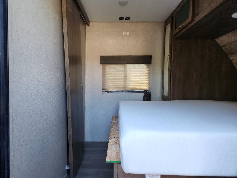 Продажа на аукционе авто 2018 Keystone Coleman, vin: 4YDT28326JM941060, номер лота: 56494726